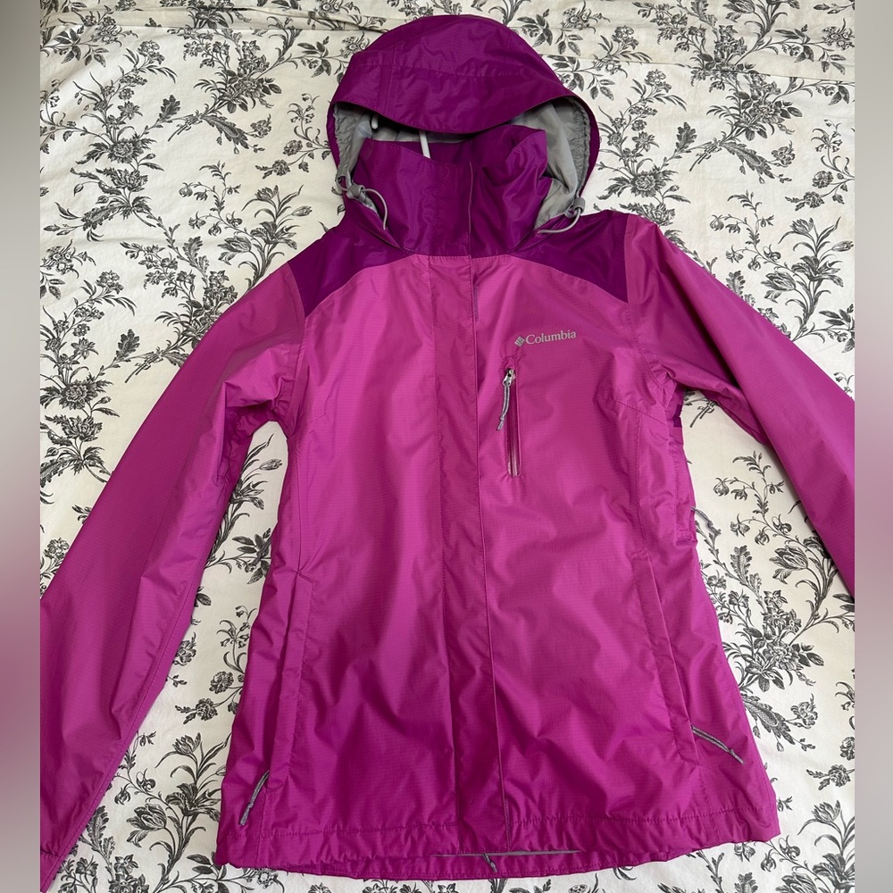 Columbia Women's Rain Jacket Size XS pink and purple